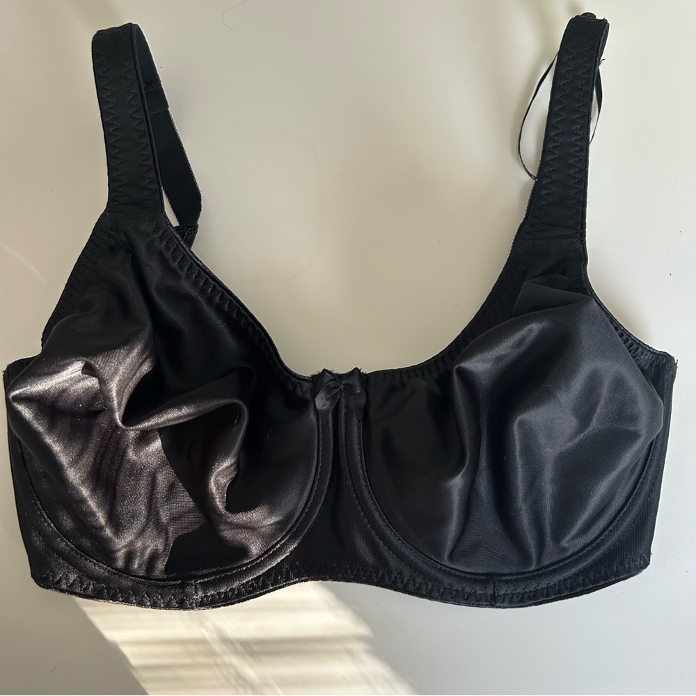Fantasie smooth cup bra black 30G - Picture 3 of 7